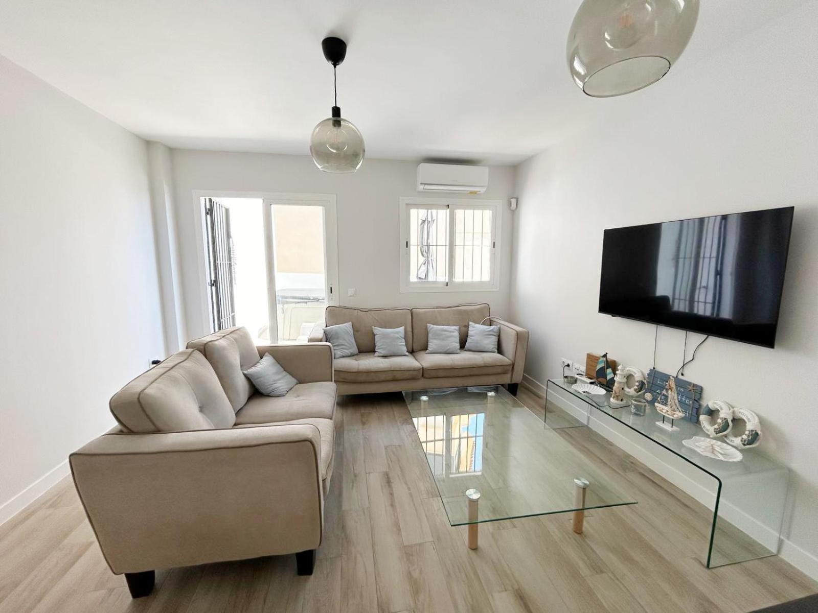 Elegant 3 Bedroom In Torrequebrada Appartement Benalmádena